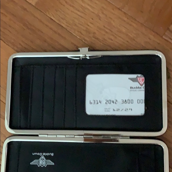 Genie wallet - new never used - Picture 6 of 6